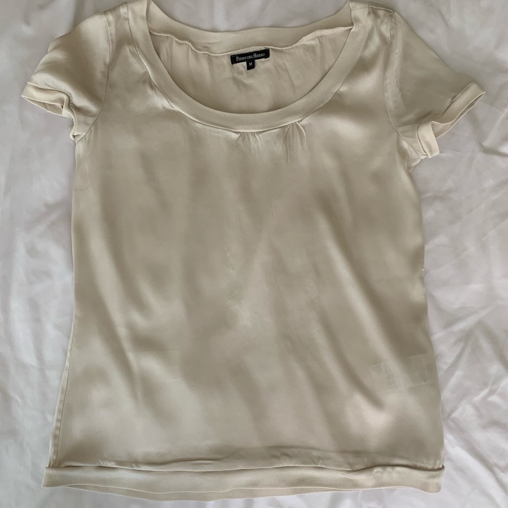 Pedro del Hierro top